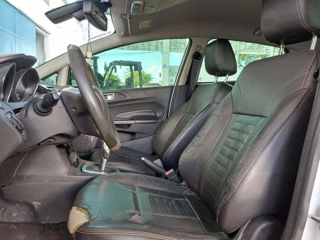 Ford Fiesta HA 1.6l TI a 2015 — foto 12