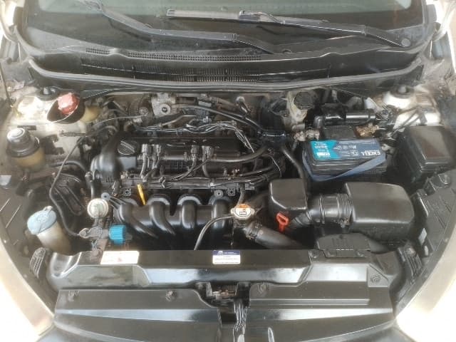 Hyundai Hb20s 1.6a Prem 2015 — foto 12
