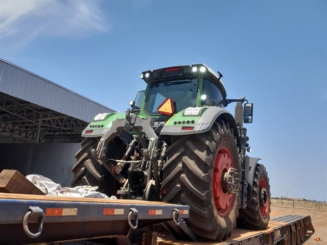 - Trator Fendt 1050 Vario Gen 3 Modelo: 1050 Ano/modelo: 2023/ 2023 — foto 2