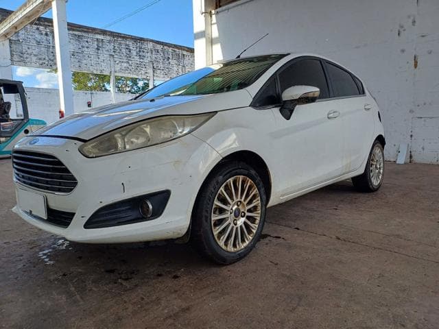 Ford Fiesta HA 1.6l TI a 2015 — foto 2