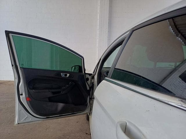 Ford Fiesta HA 1.6l TI a 2015 — foto 14