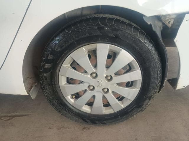 Hyundai Hb20s 1.0m Comf 2015 — foto 23