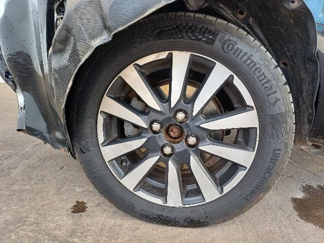 Toyota Etios SD Platinum 2015 — foto 23