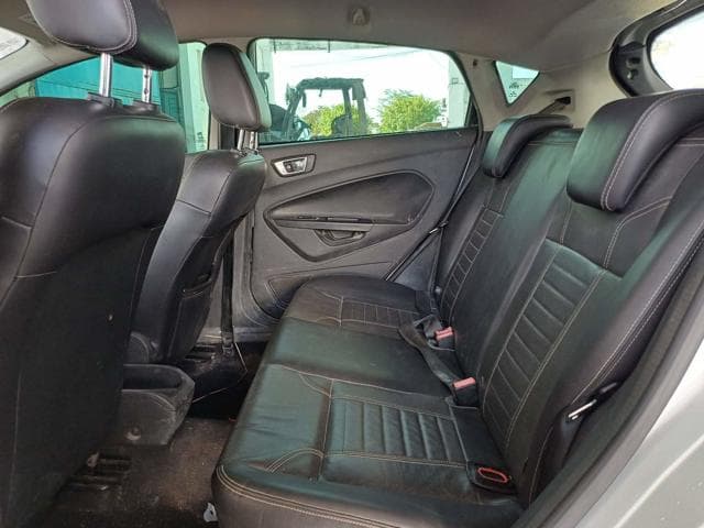 Ford Fiesta HA 1.6l TI a 2015 — foto 13