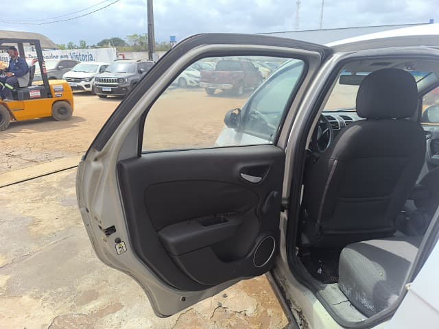 Fiat Siena Attractiv 1.4 2013 — foto 17