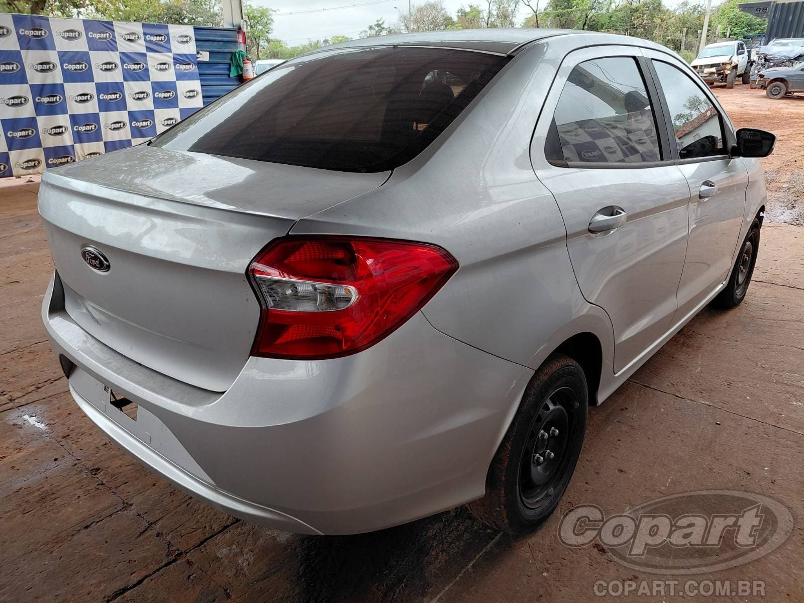 Ford KA Sedan 2015 — foto 4