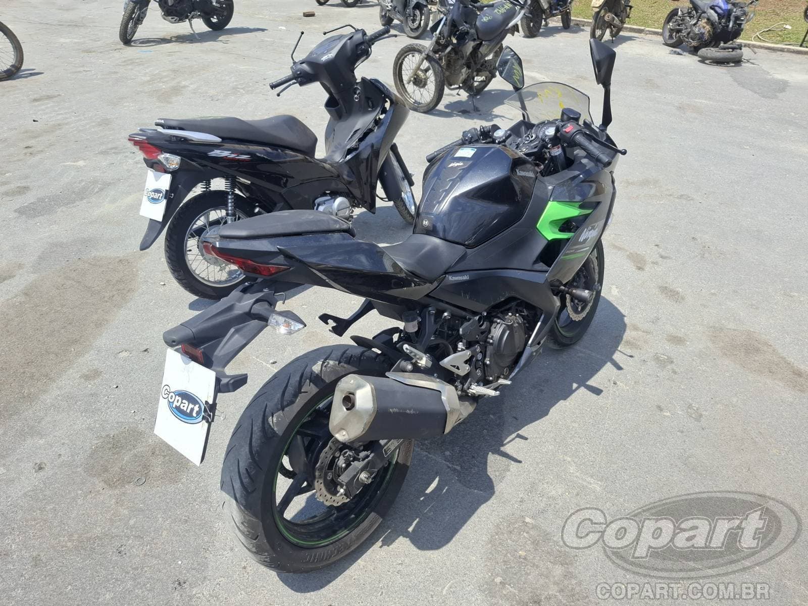 Kawasaki Ninja 400 2023 — foto 4
