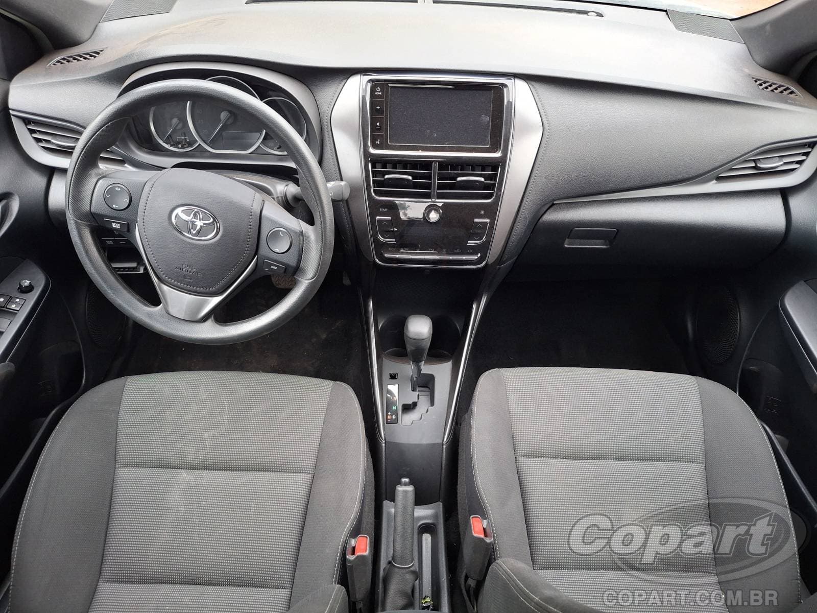 Toyota Yaris 2023 — foto 9