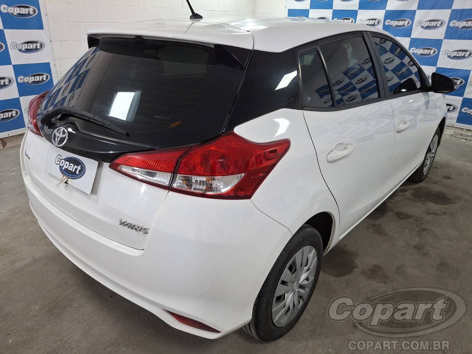 Toyota Yaris 2022 — foto 4