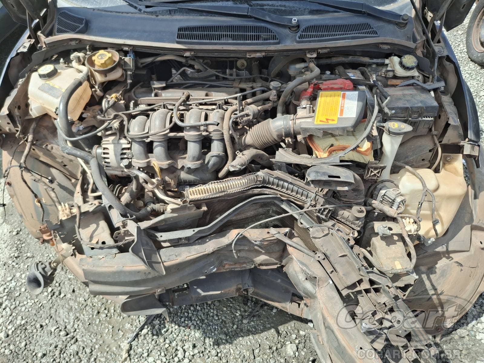 Ford Fiesta Sedan 2012 — foto 7