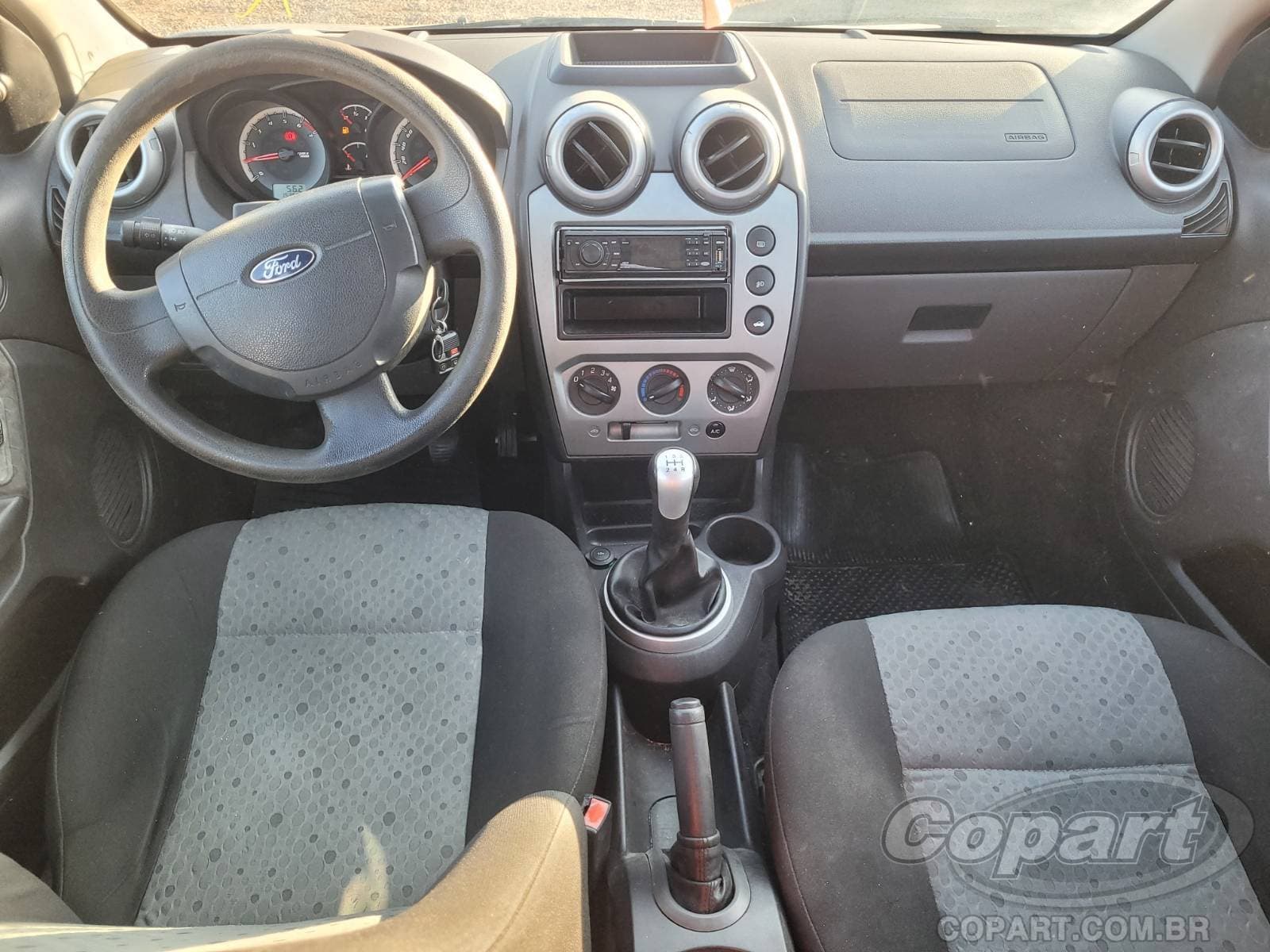 Ford Fiesta 2013 — foto 9