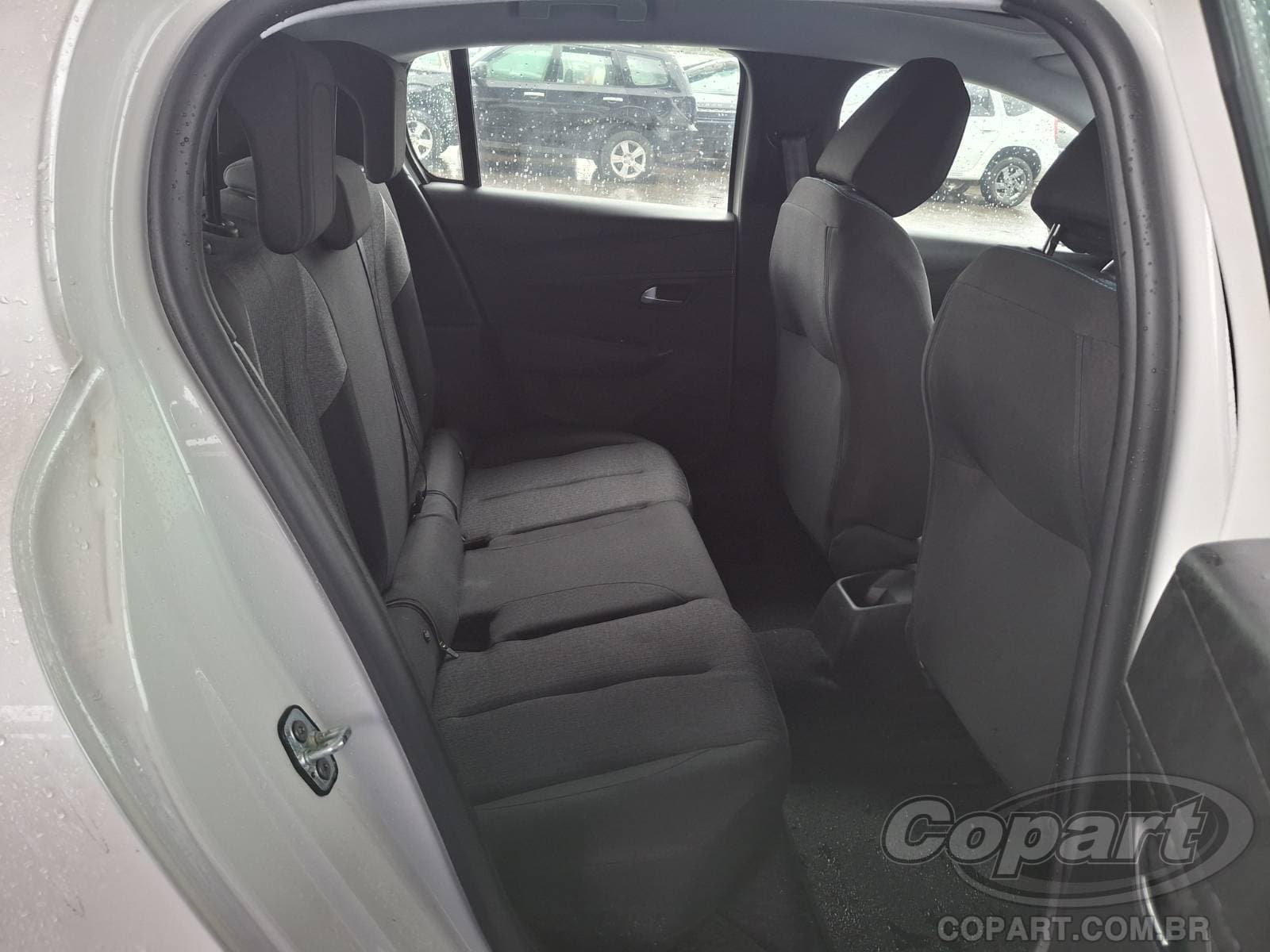 Peugeot 208 2025 — foto 6