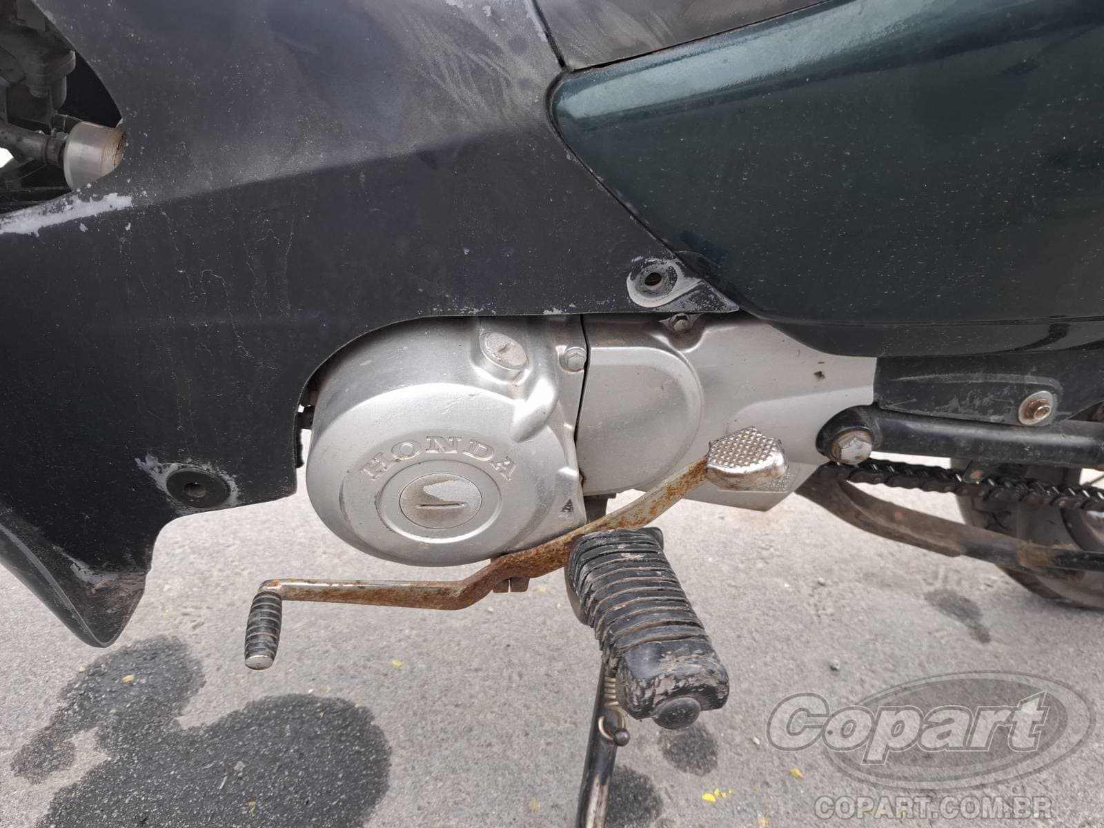 Honda C 100 2003 — foto 6