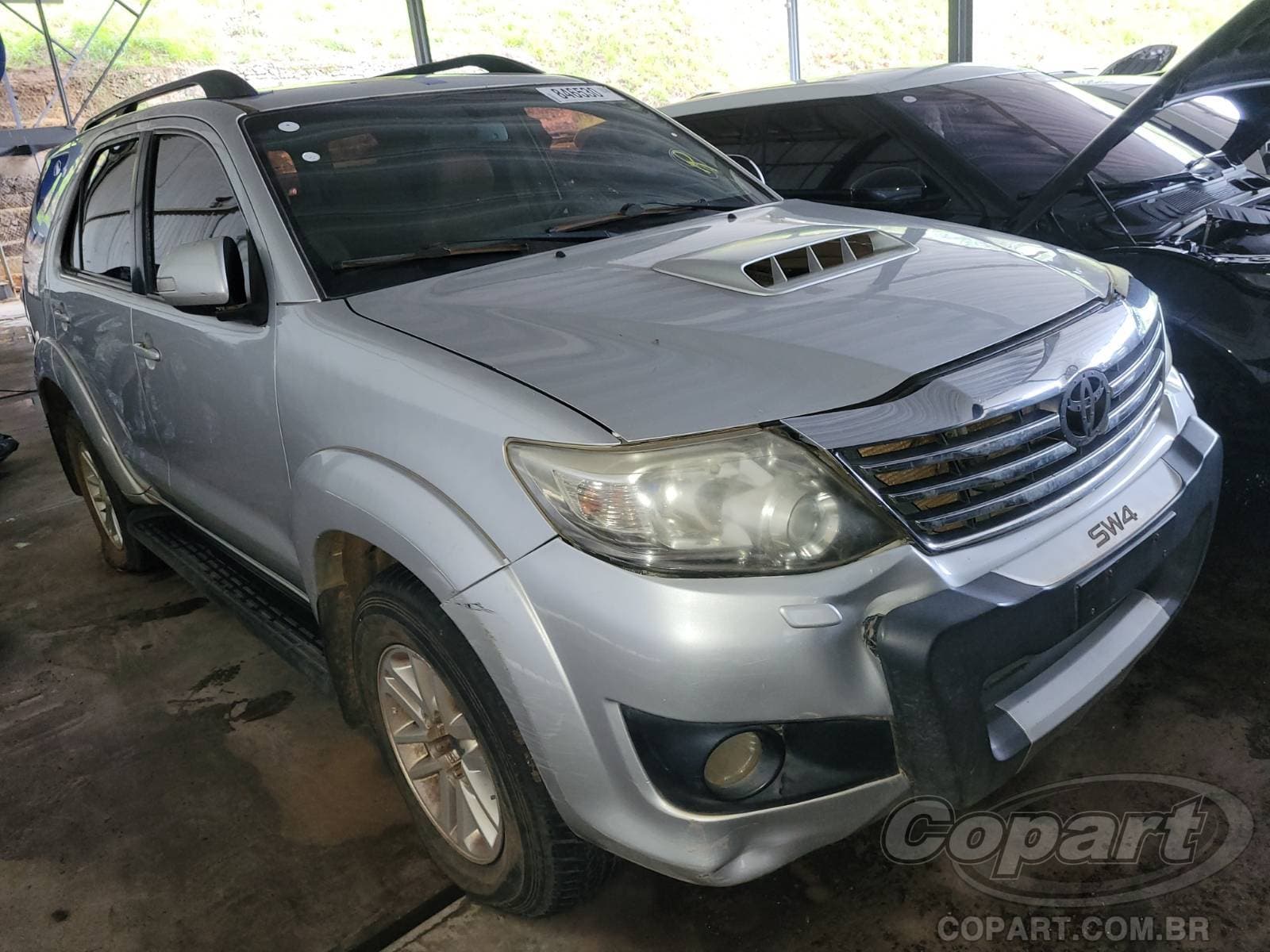 Toyota Hilux SW4 3.0 D-4D TURBO 2012