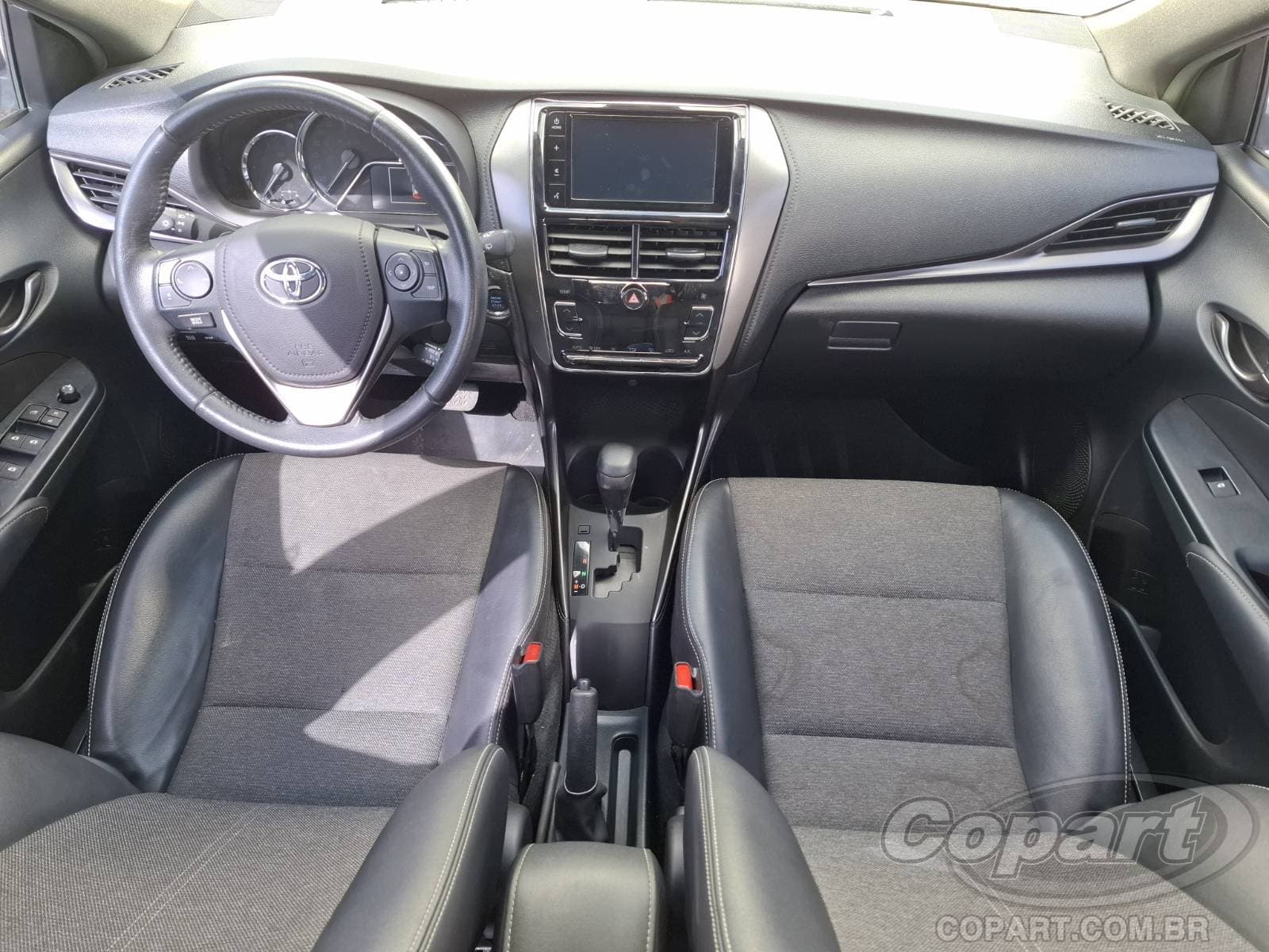 Toyota Yaris 2023 — foto 9