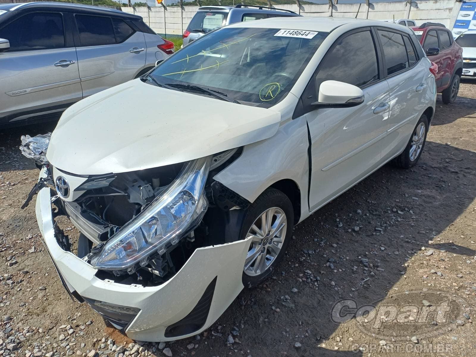 Toyota Yaris 2019 — foto 2