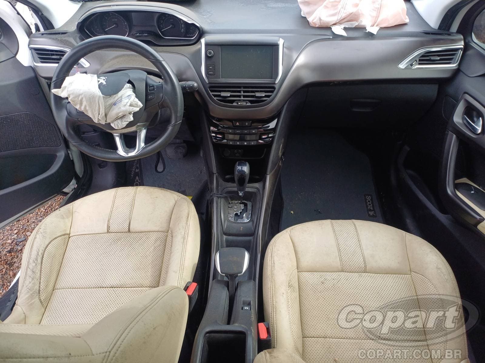 Peugeot 2008 2017 — foto 9