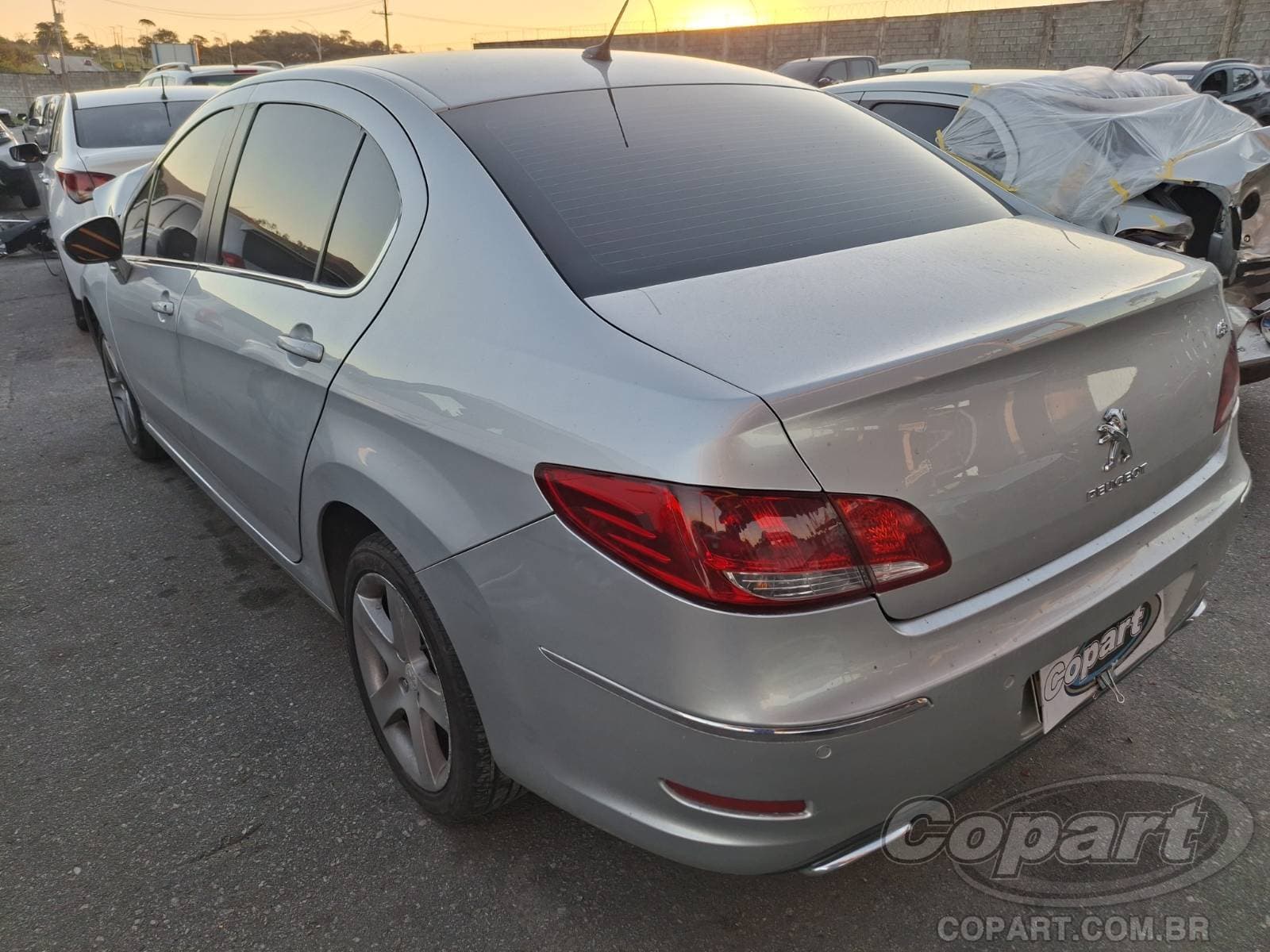 Peugeot 408 Sedan 2012 — foto 3