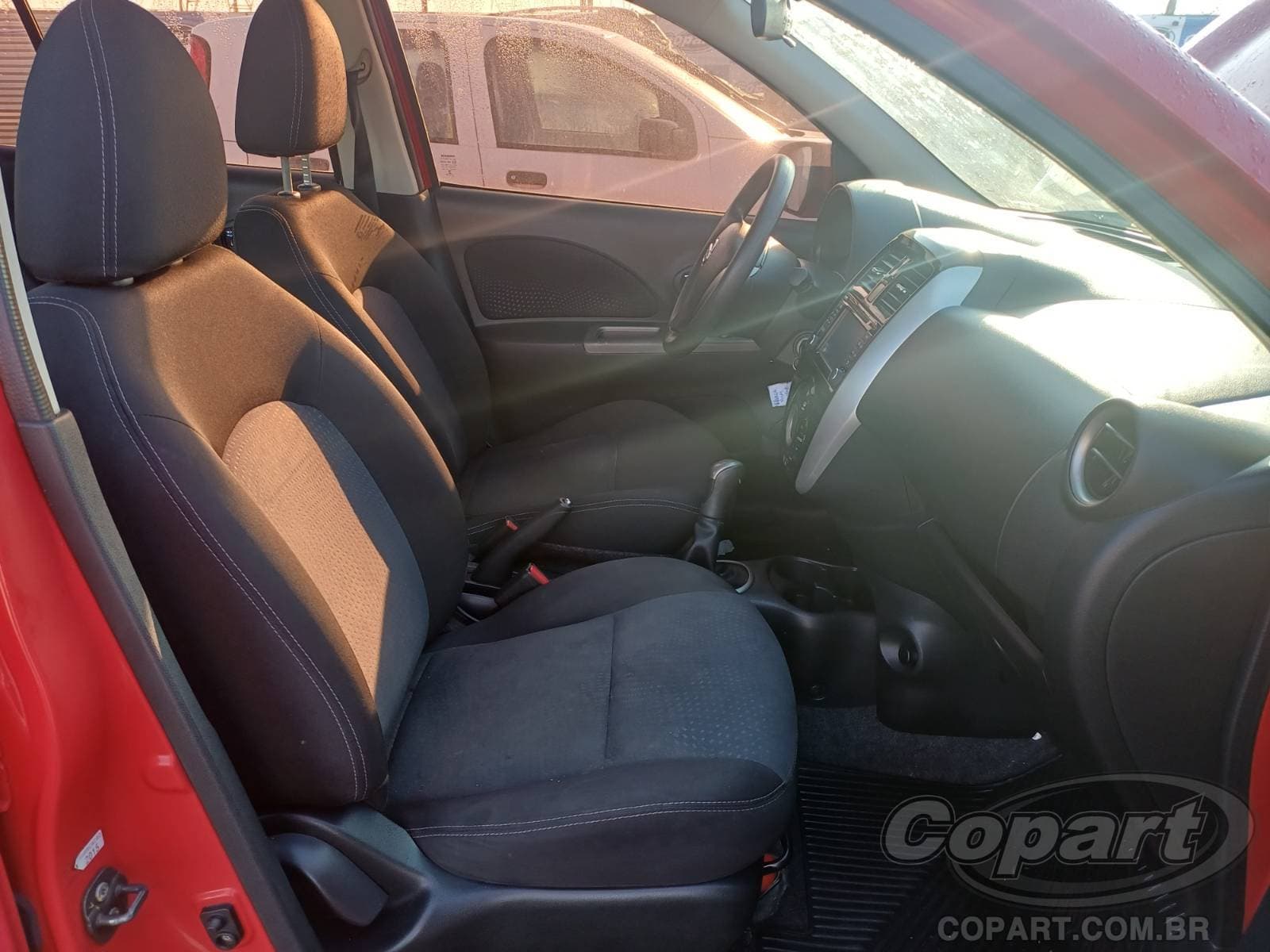 Nissan March 2016 — foto 5