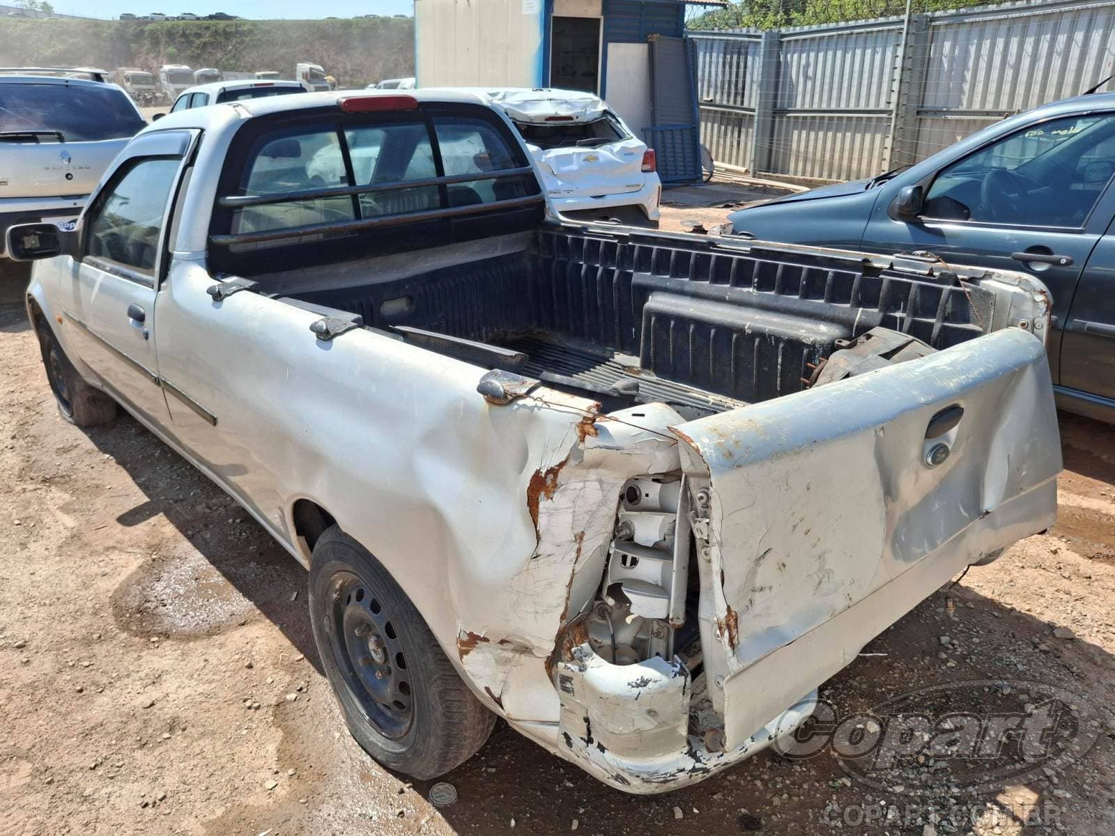Ford Courier 2000 — foto 3