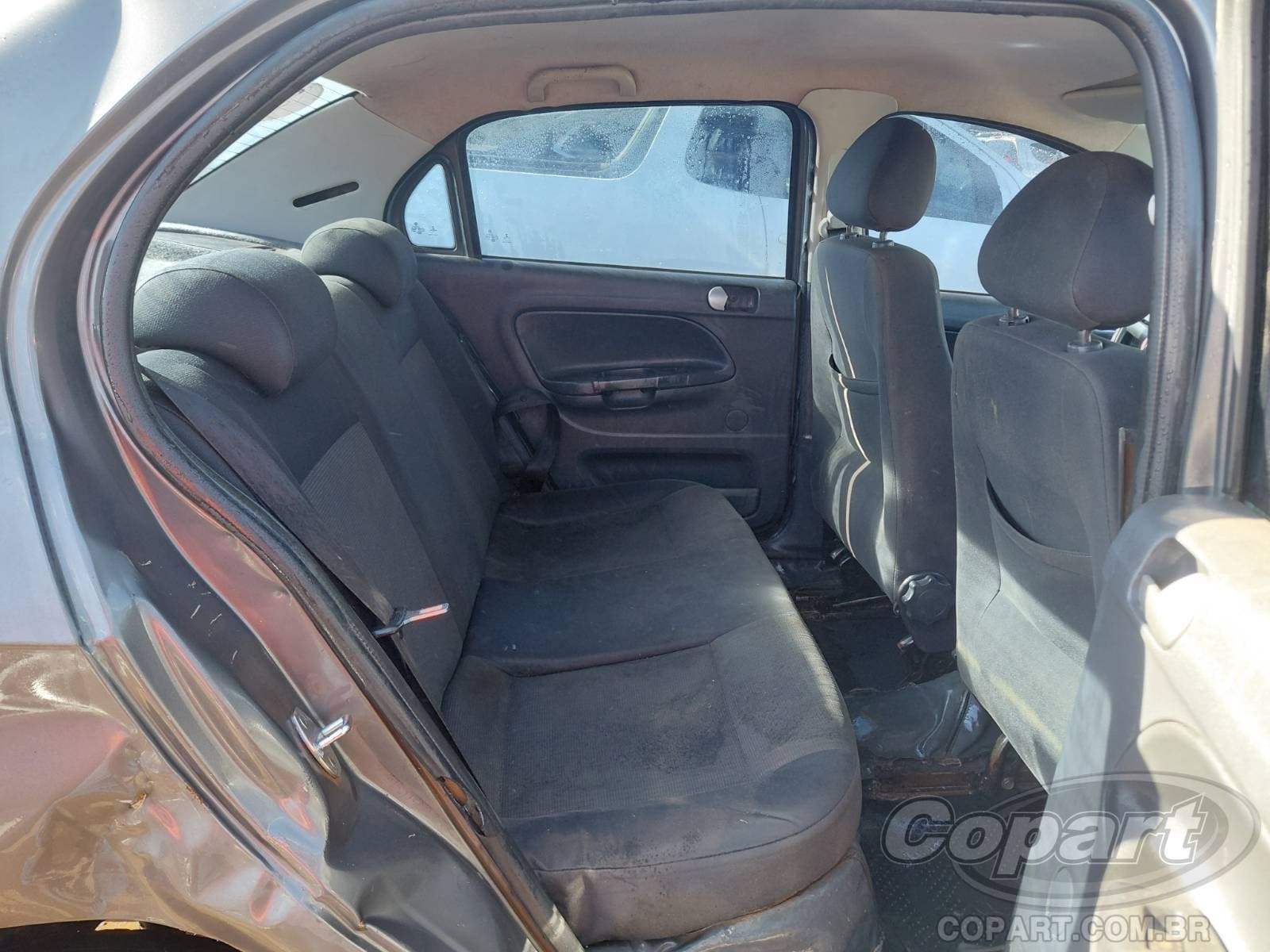 Volkswagen Voyage 2013 — foto 6