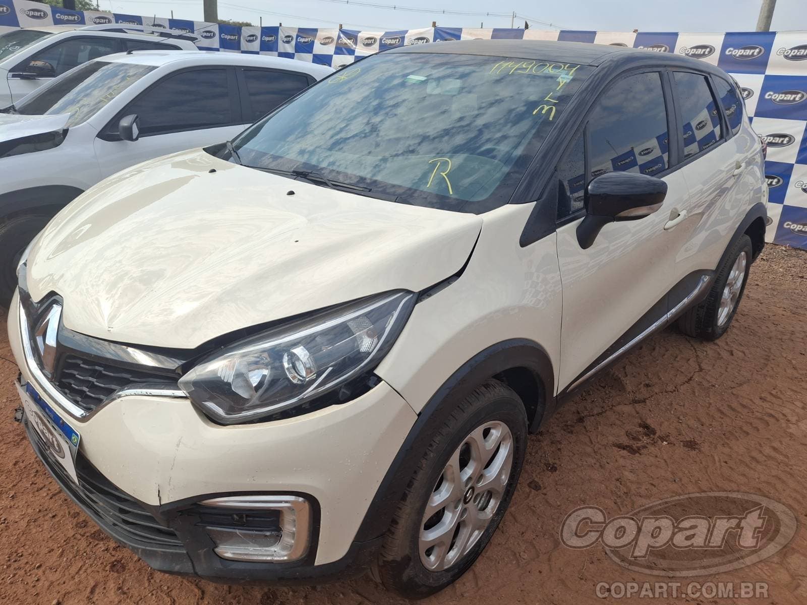 Renault Captur 2019 — foto 2