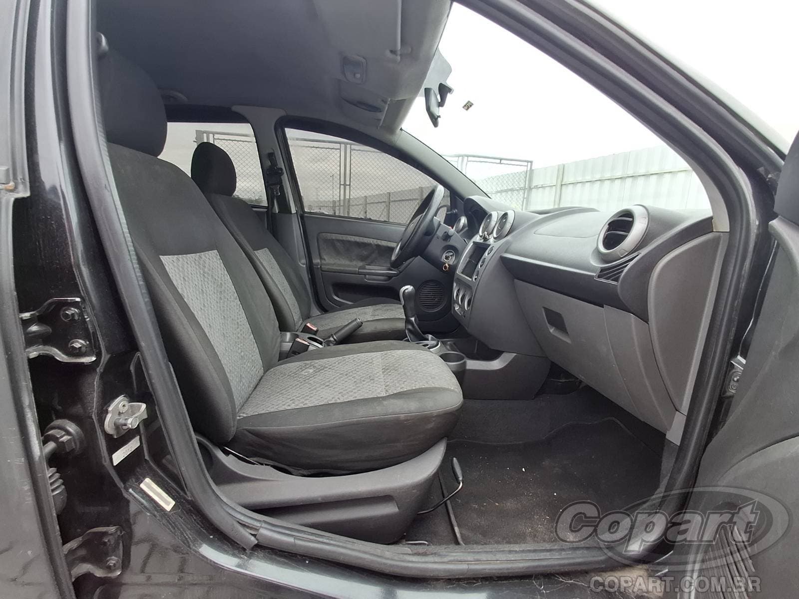 Ford Fiesta 2013 — foto 5