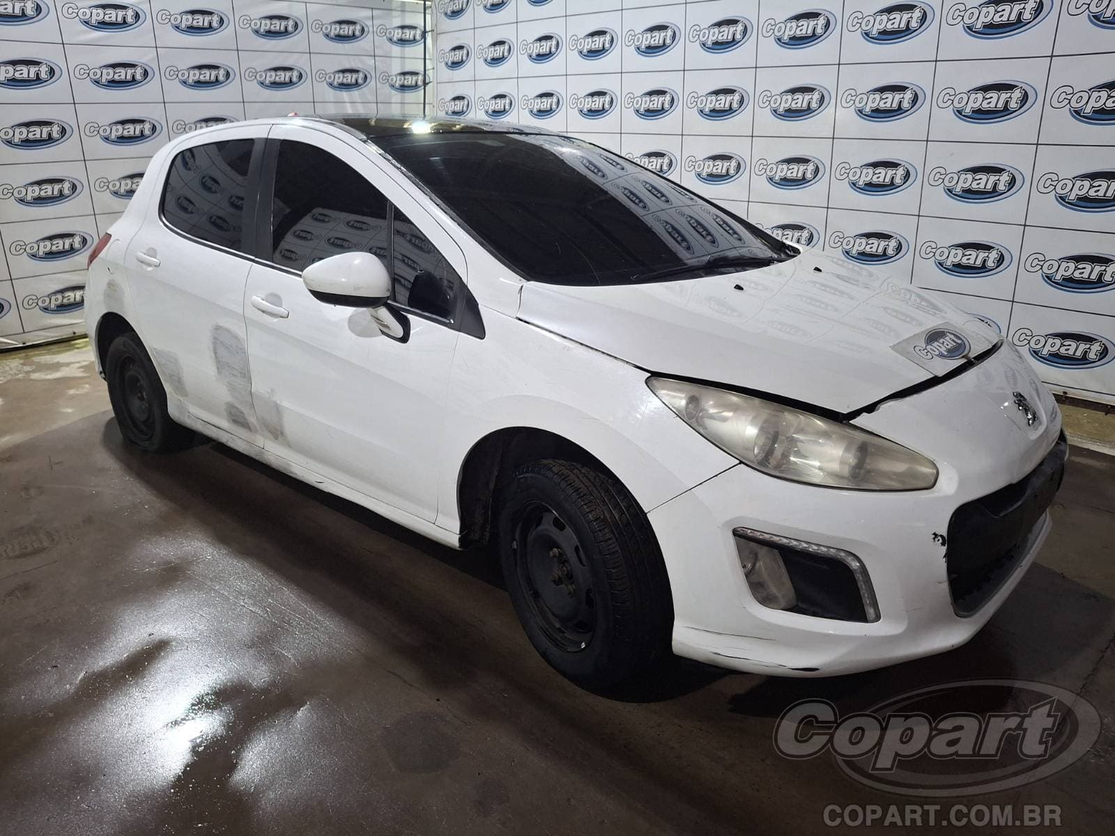 Peugeot 308 2014 — foto 1