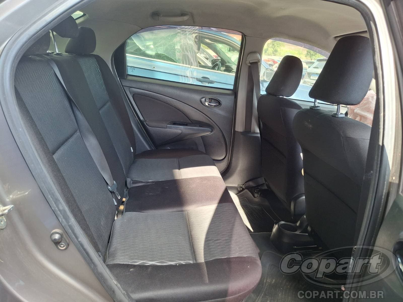 Toyota Etios Seda 2020 — foto 6