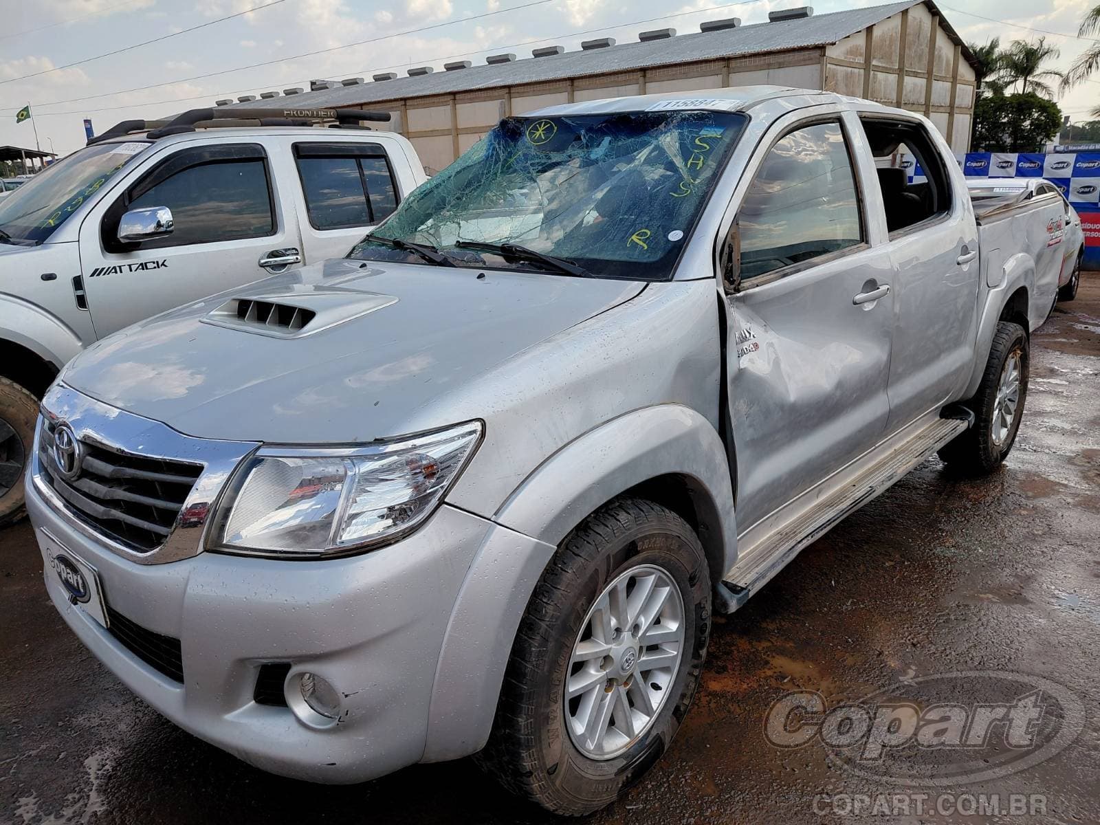 Toyota Hilux CD 2013 — foto 2