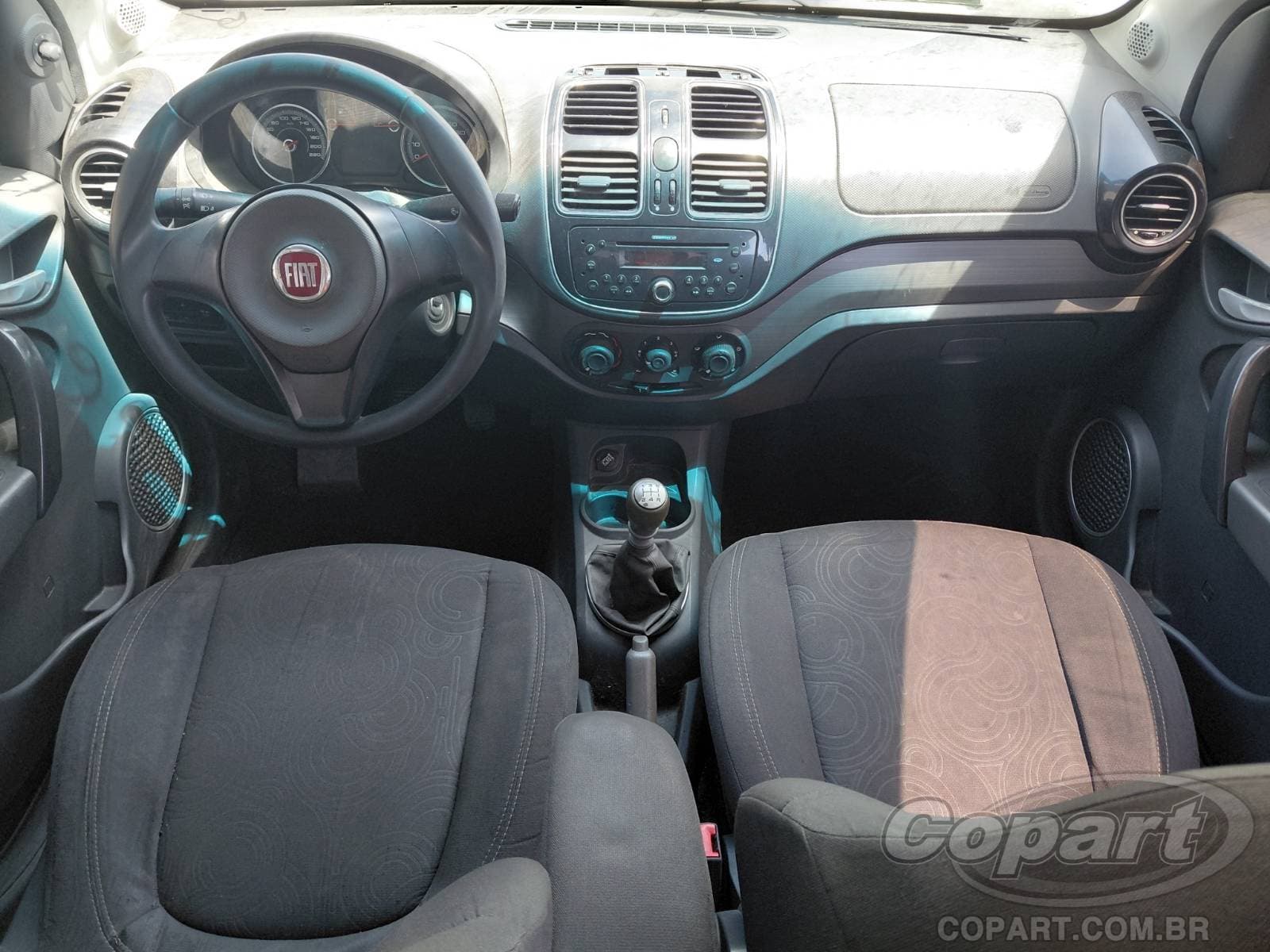 Fiat Grand Siena 2014 — foto 9