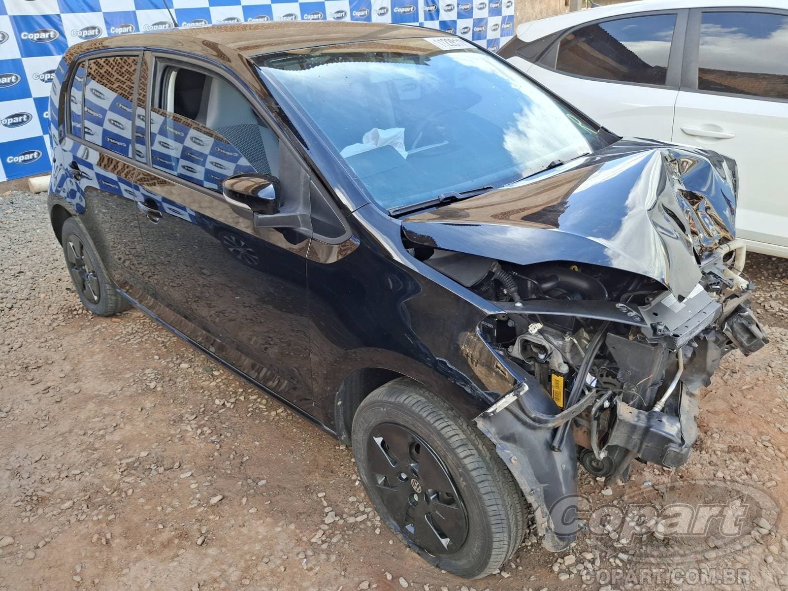 Volkswagen UP 2015 — foto 1