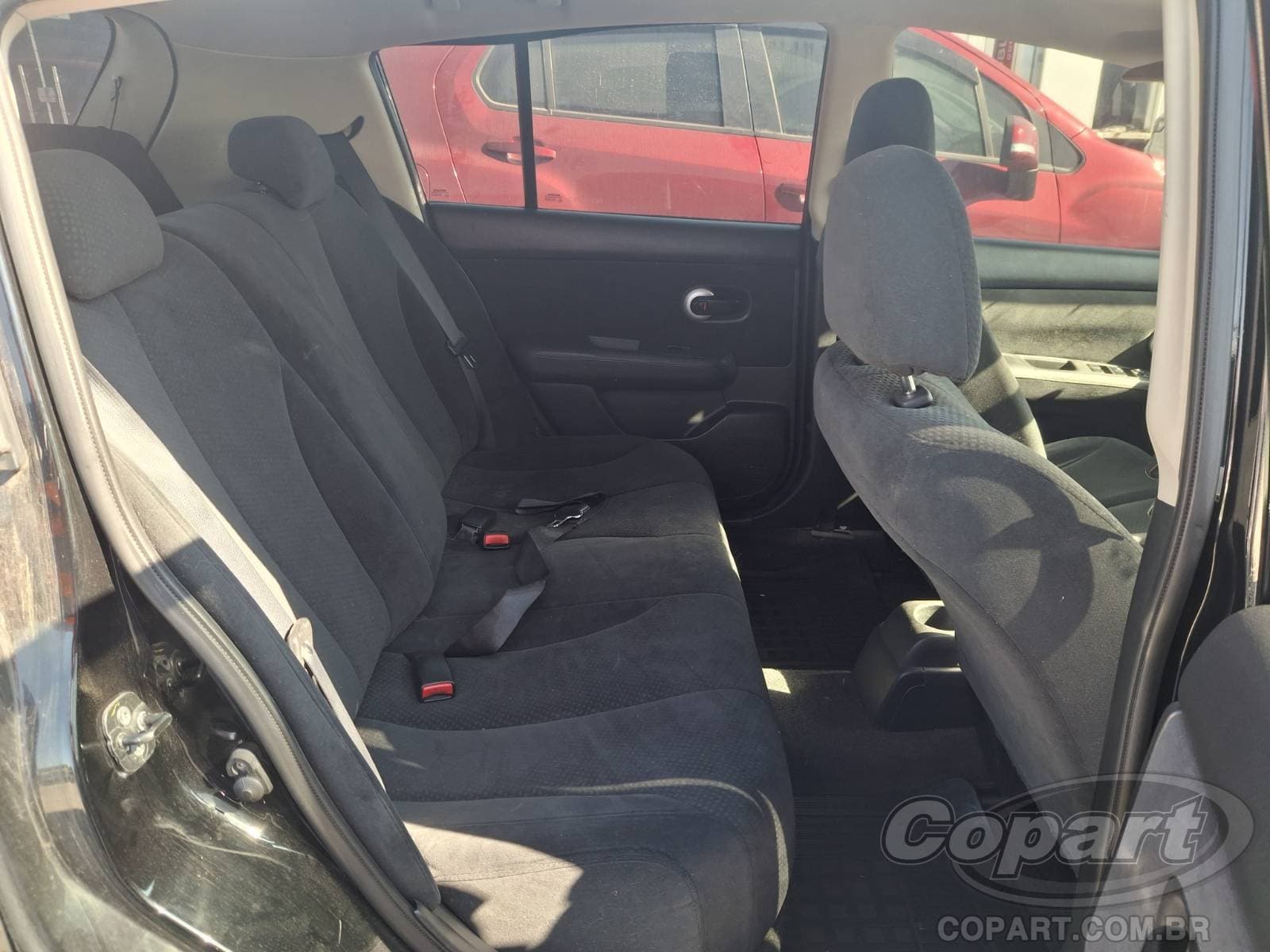 Nissan Tiida 2012 — foto 6