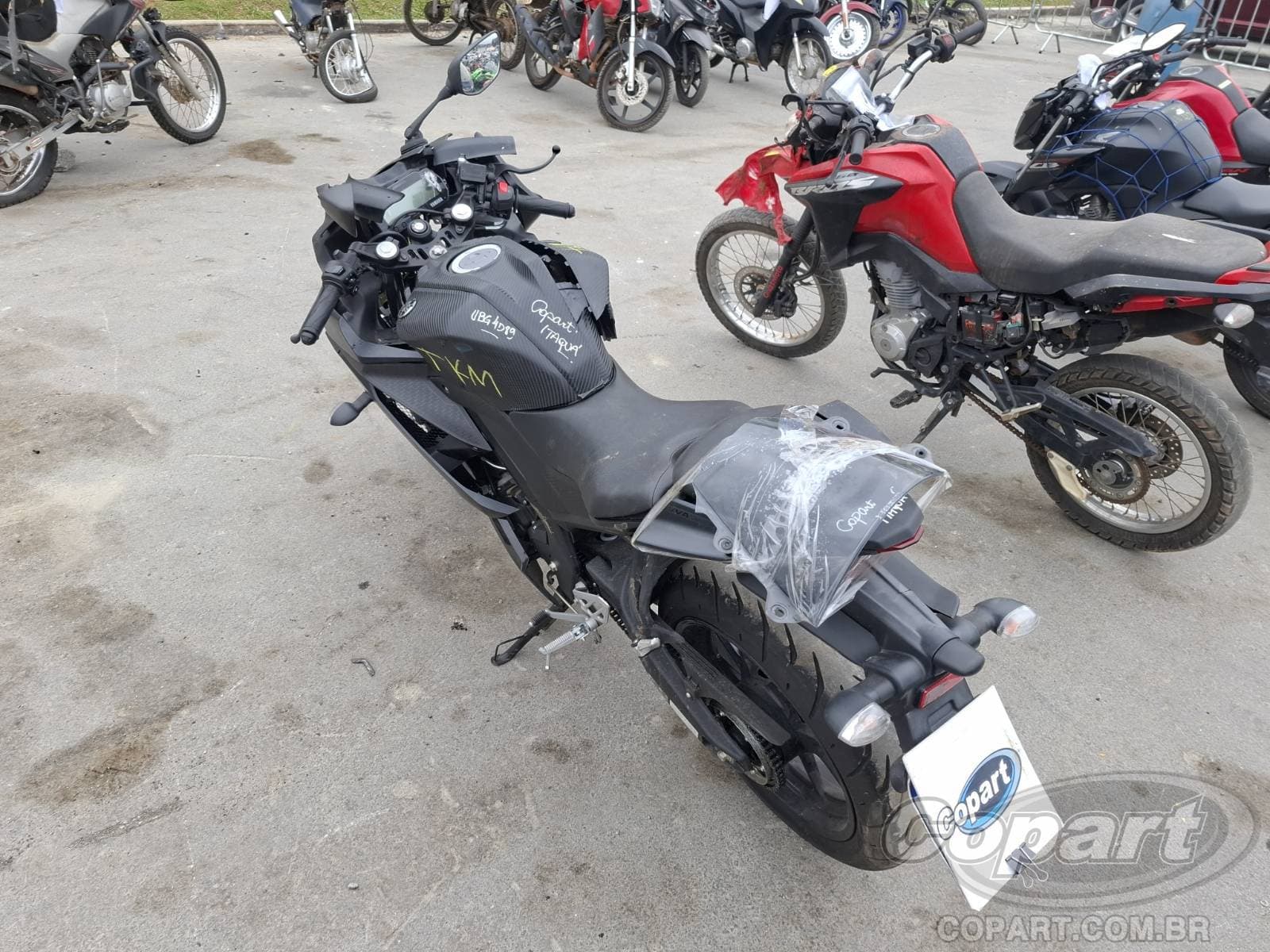 Yamaha YZF R15 2026 — foto 3