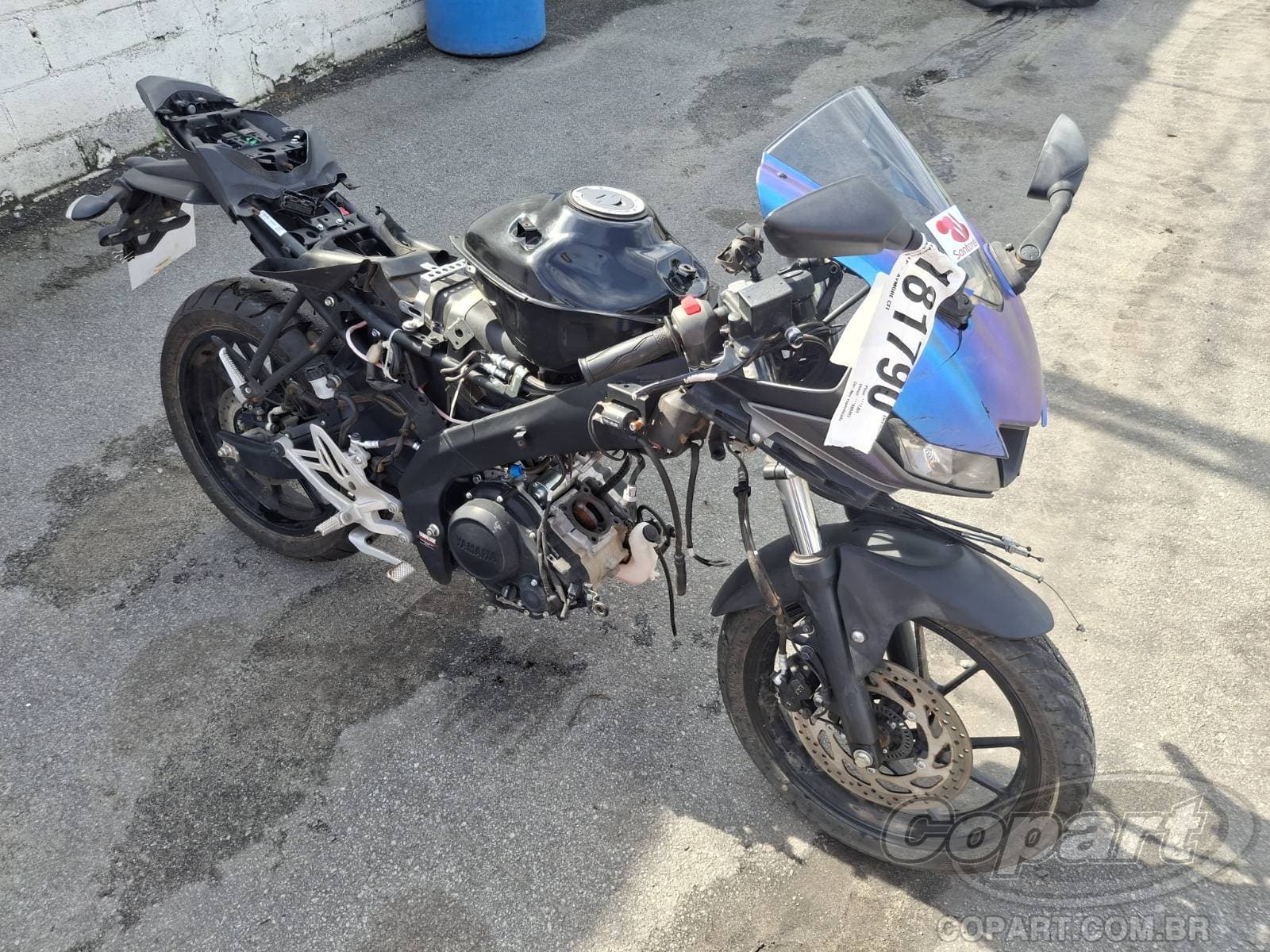 Yamaha YZF R15 2025