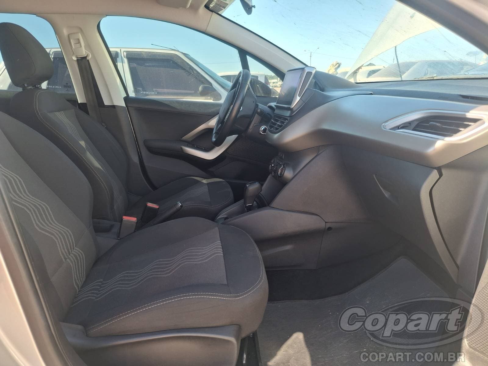 Peugeot 2008 2019 — foto 5