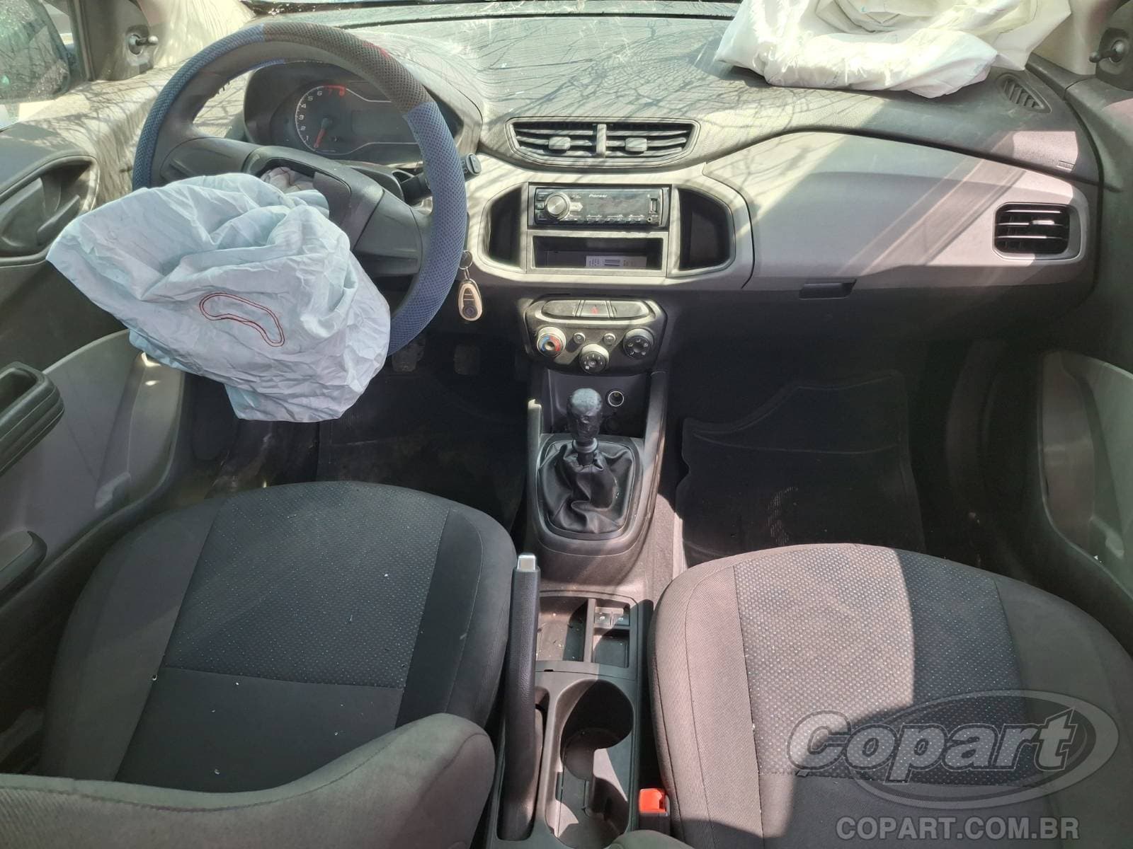 Chevrolet Onix 2017 — foto 9
