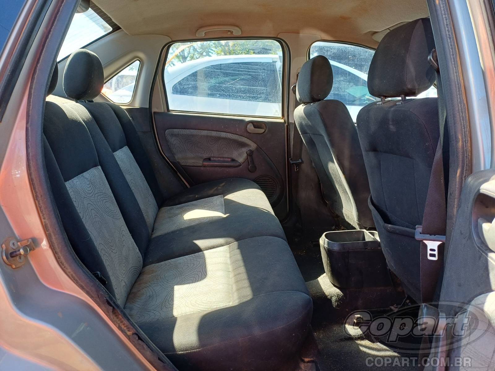 Ford Fiesta Sedan 2008 — foto 6