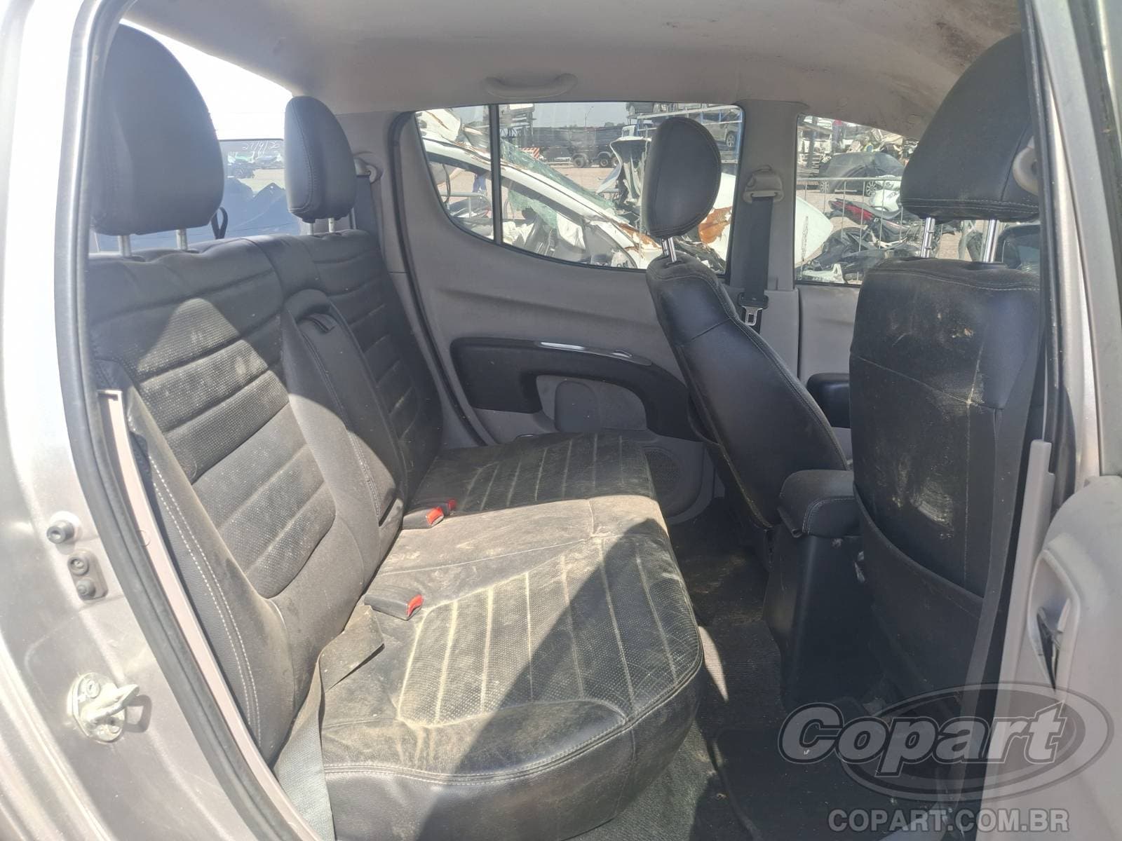 Mitsubishi L200 Triton 2015 — foto 6