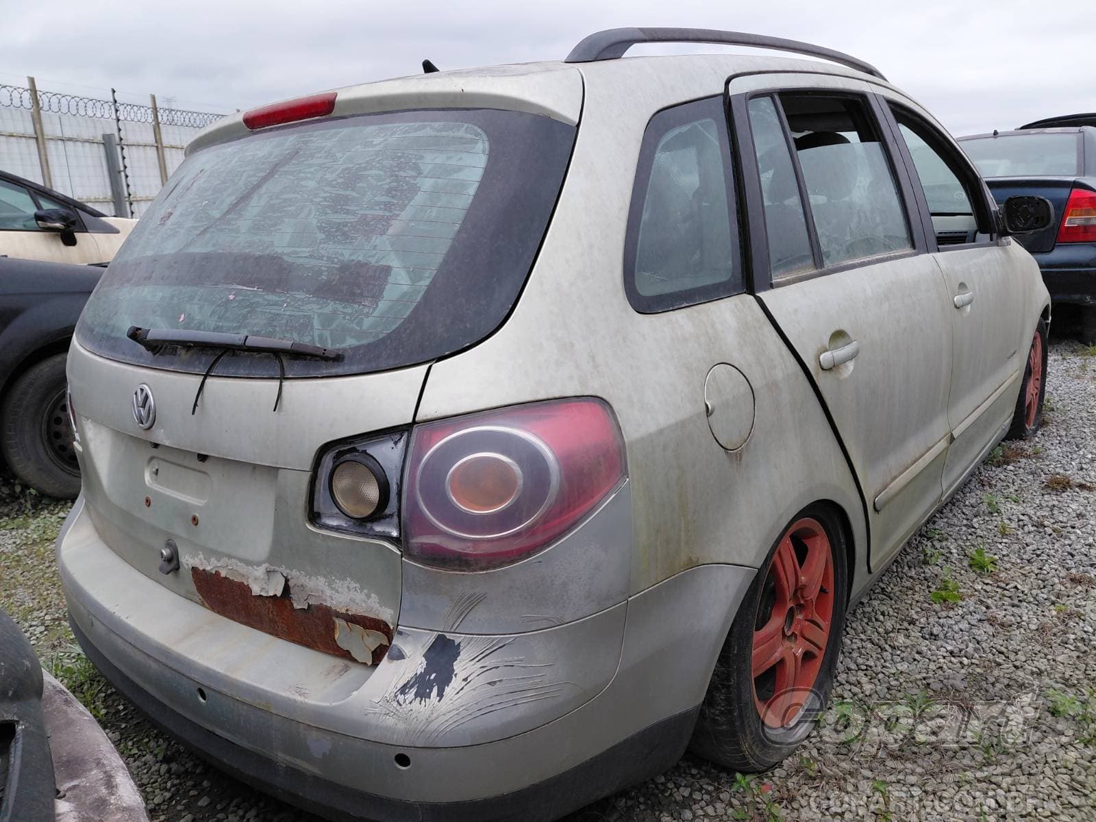 Volkswagen Spacefox 2009 — foto 4