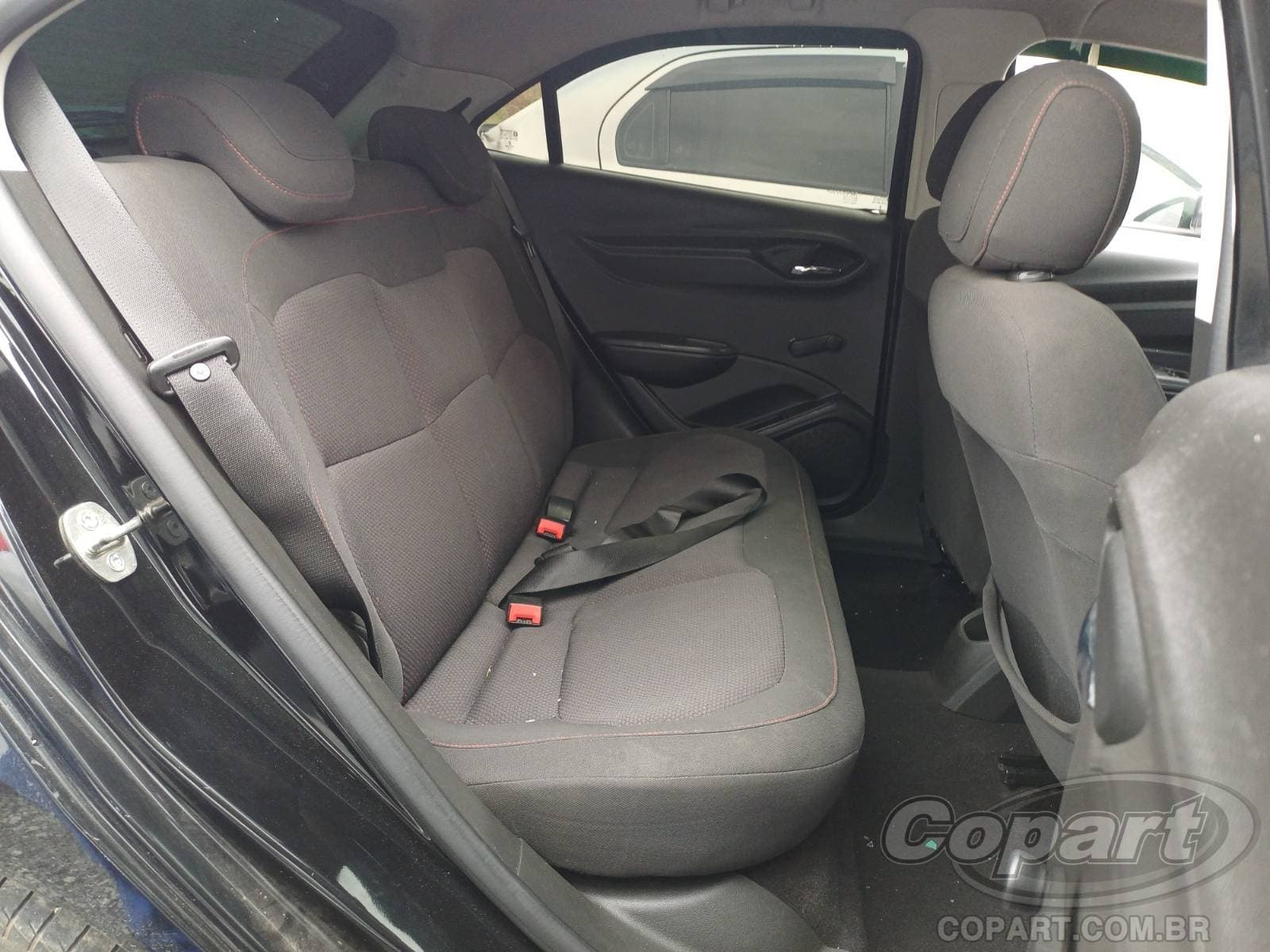 Chevrolet Onix 2015 — foto 6