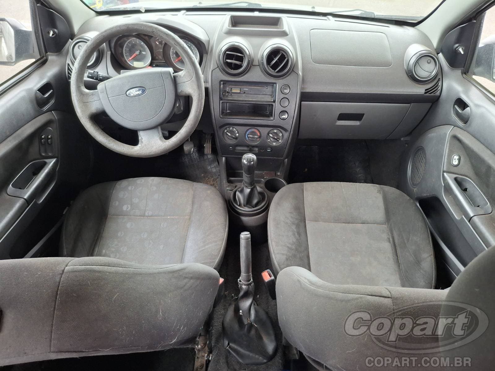 Ford Fiesta 2011 — foto 9