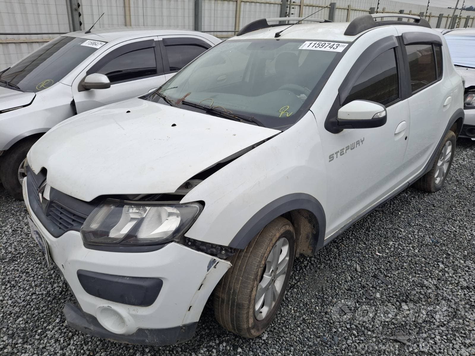 Renault Sandero 2015 — foto 2