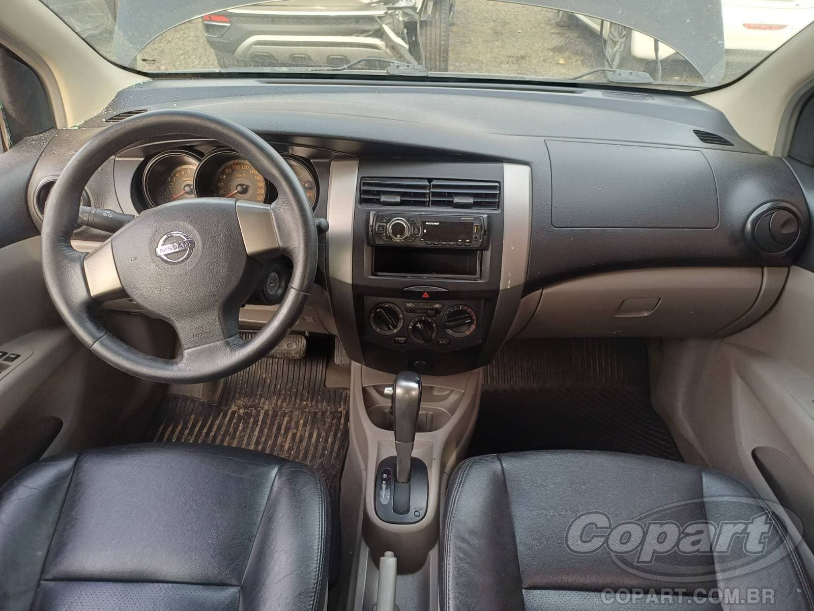 Nissan Livina 2010 — foto 9