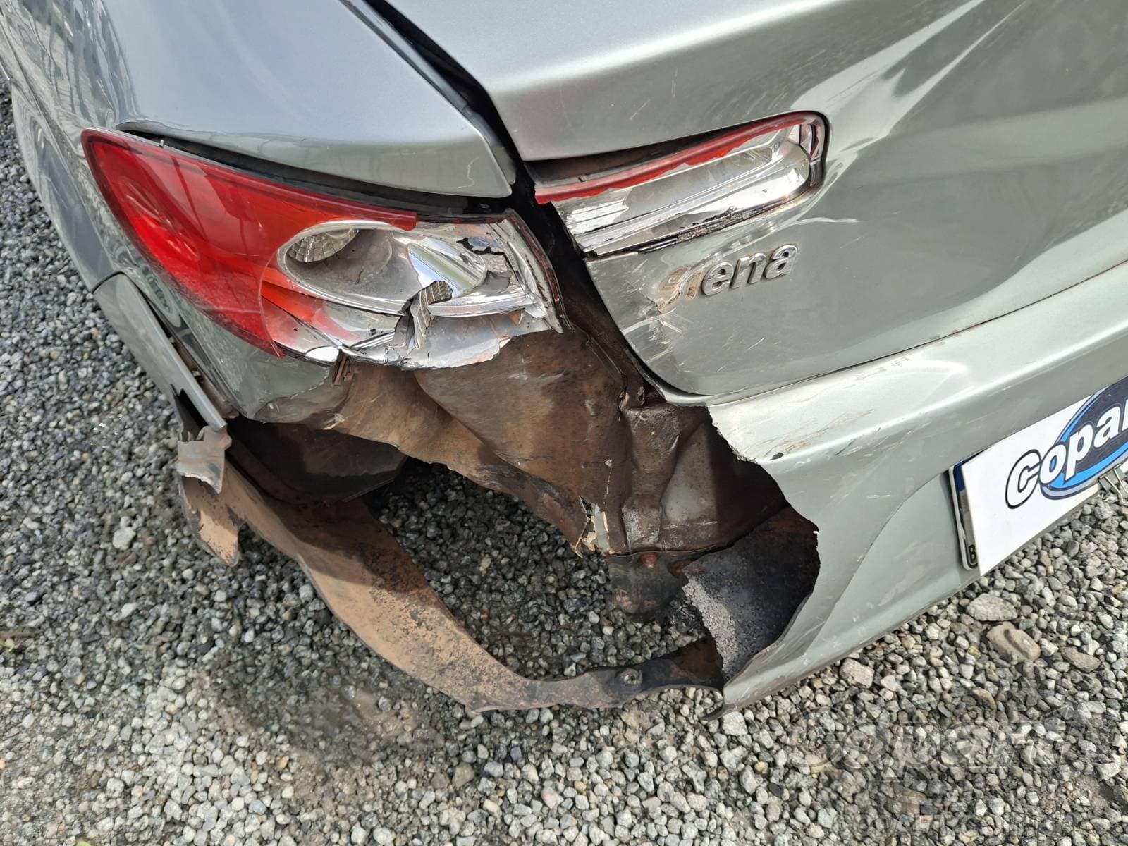 Fiat Siena 2010 — foto 11