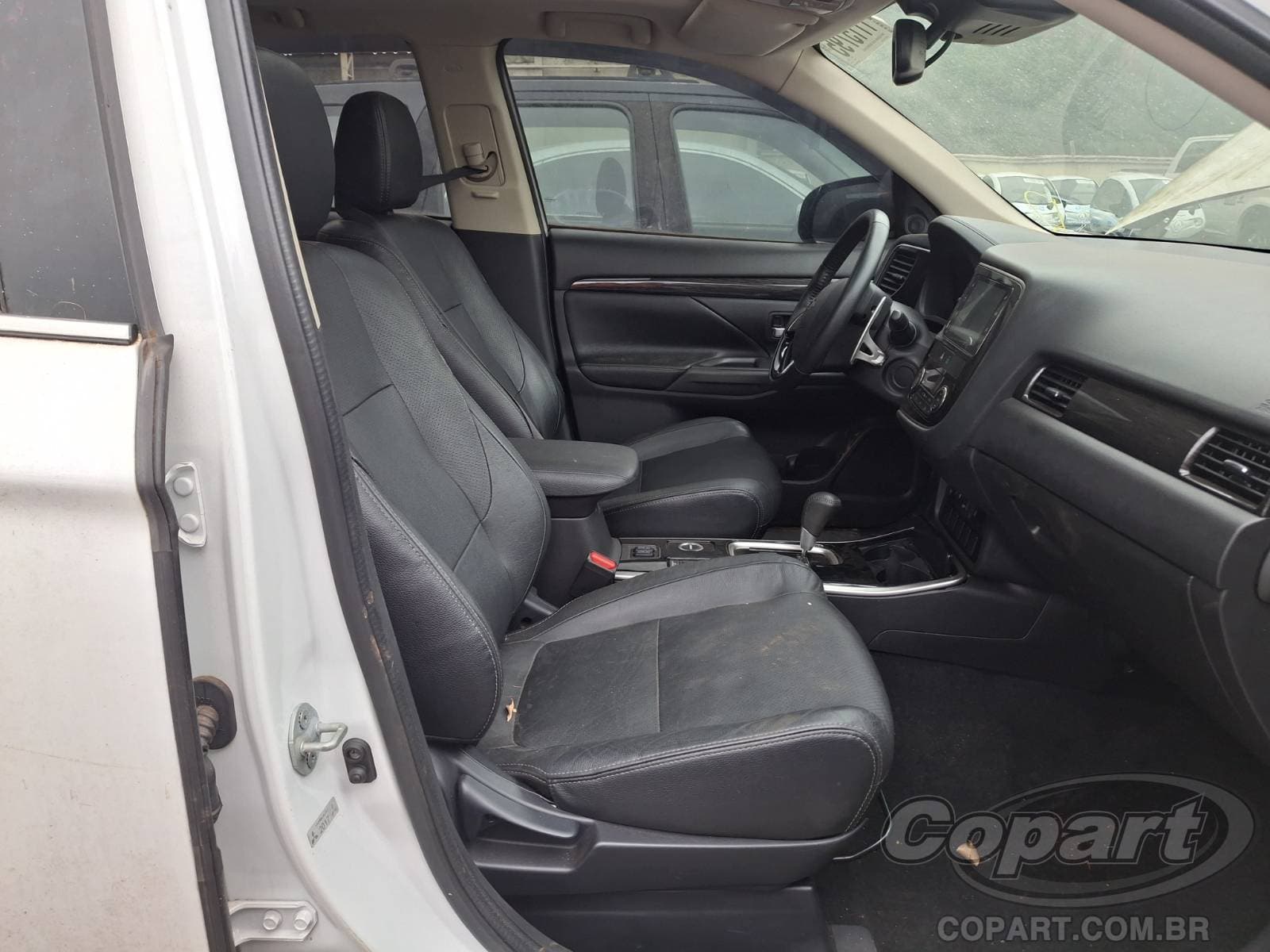 Mitsubishi Outlander 2018 — foto 5