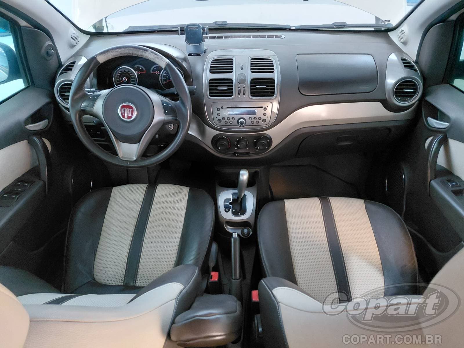 Fiat Grand Siena 2014 — foto 9