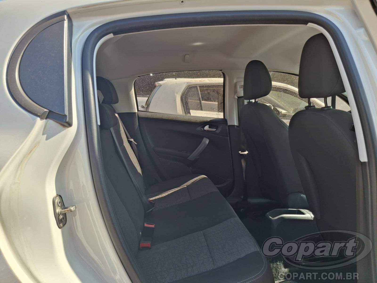 Peugeot 208 2019 — foto 6