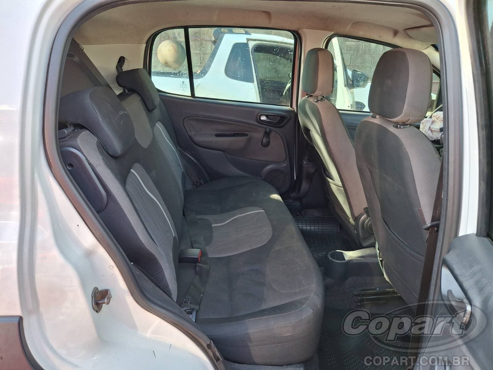 Fiat UNO 2015 — foto 6