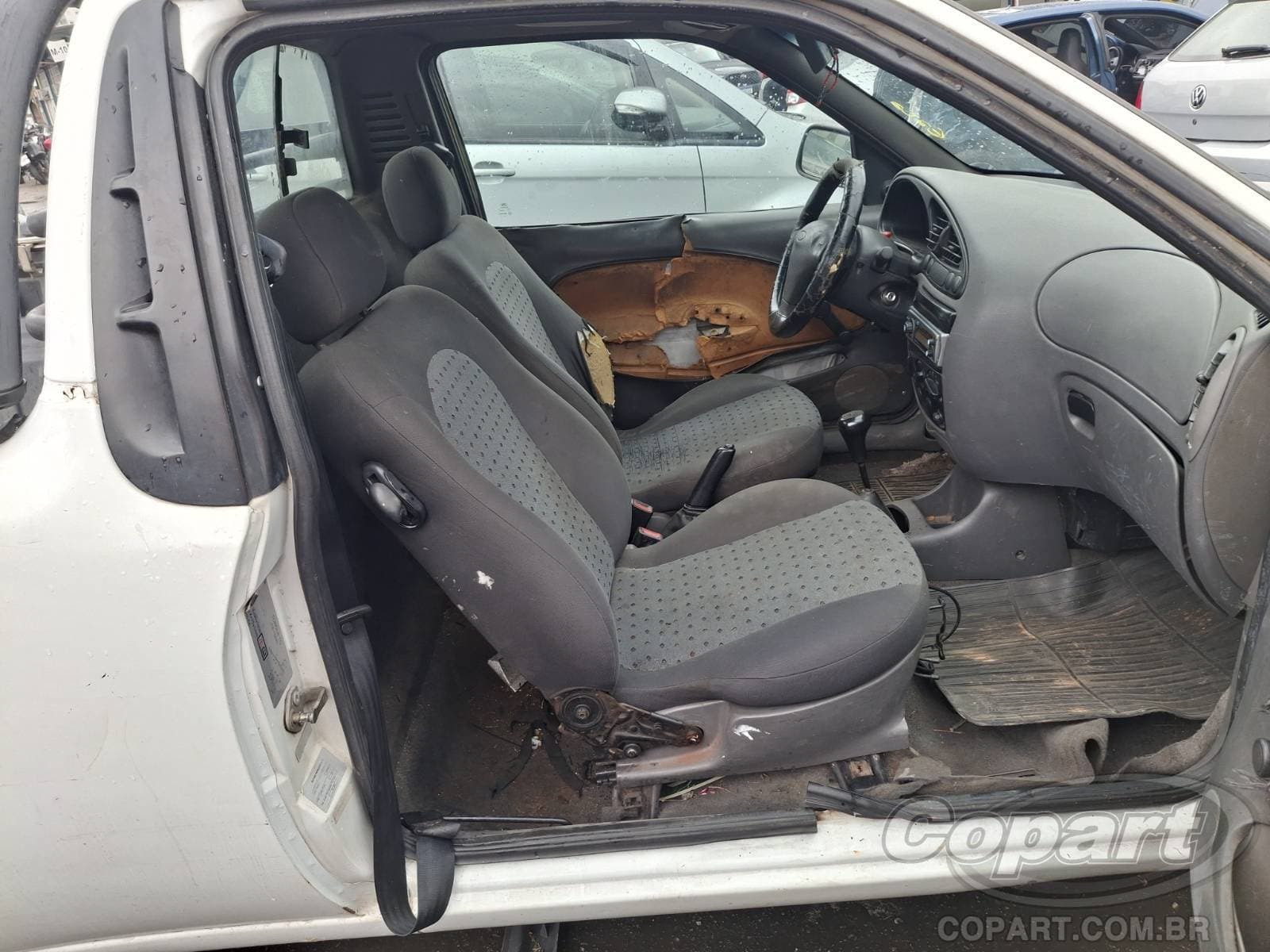 Ford Courier 2004 — foto 5